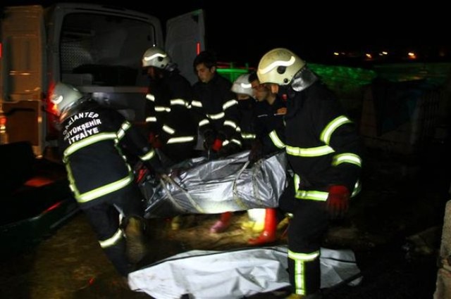 В Турции при пожаре погибли отец и 6 детей - ФОТО - ВИДЕО